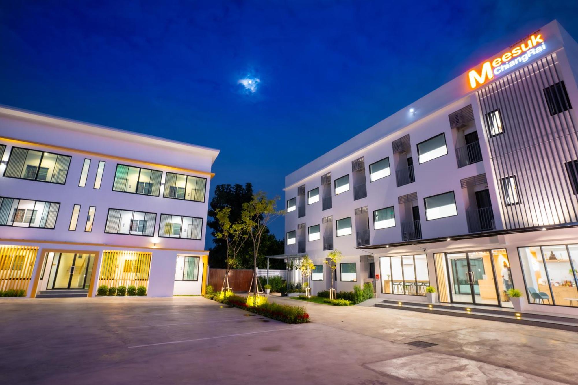 Meesuk ChiangRai Hotel, SHA Certified Chiang Rai Bagian luar foto