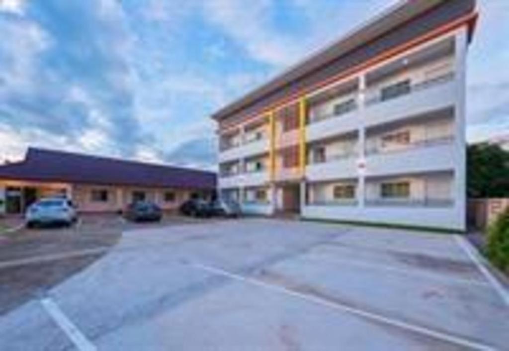 Meesuk ChiangRai Hotel, SHA Certified Chiang Rai Bagian luar foto