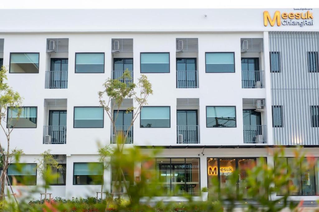 Meesuk ChiangRai Hotel, SHA Certified Chiang Rai Bagian luar foto
